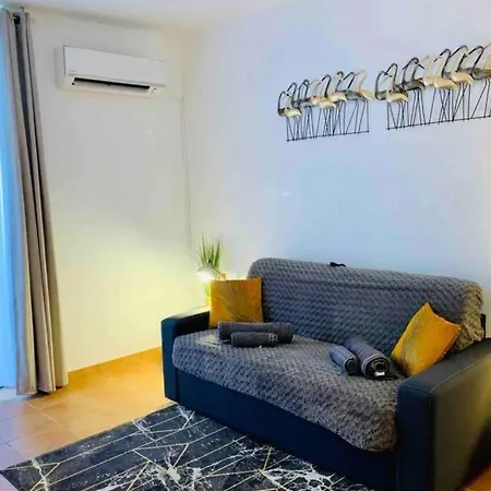 Apartment Equipe A 30m De La Miomo,cap-corse,5mn De Bastia,parking Prive *